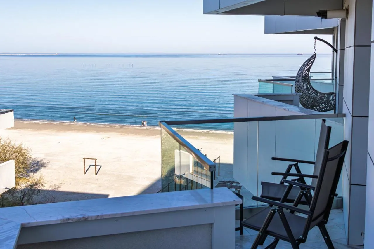 Rosa Mar Infinity Pool & Spa Resort