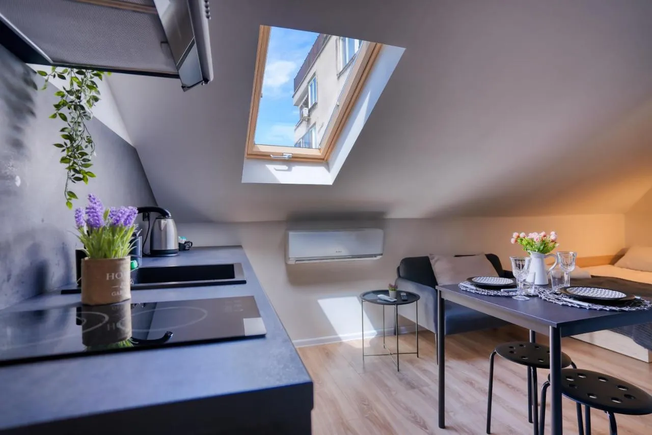 Lily's Studio 7 by Bulgarentals Central Sofia