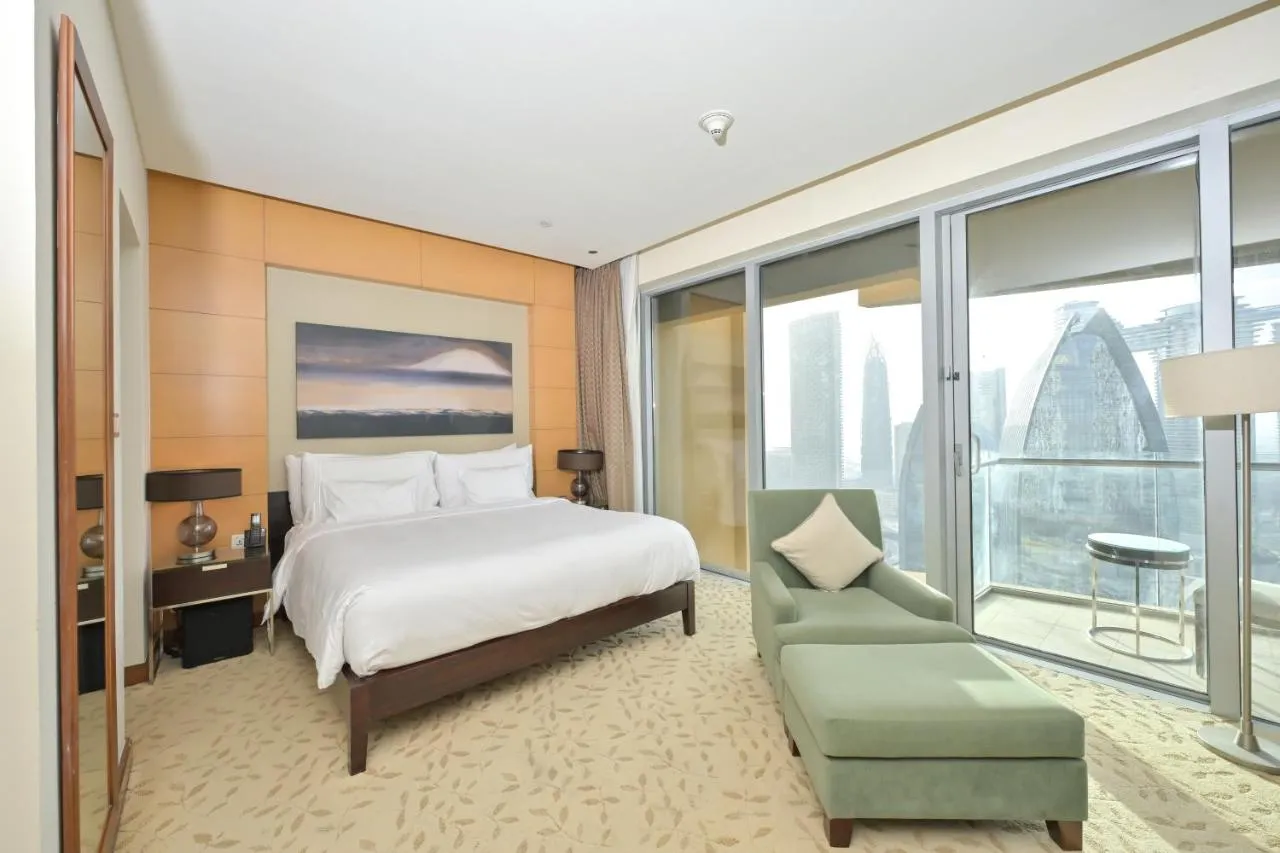 Emaar Fashion Avenue Formerly Address Dubai Mall Residence