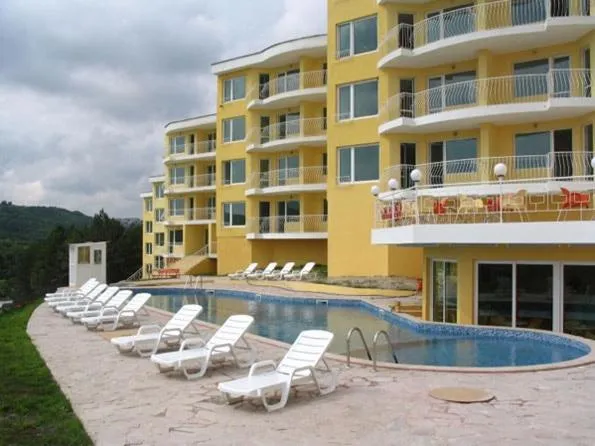 Sea View 1 Bedroom Apartment Pool & Free Parking Kavarna