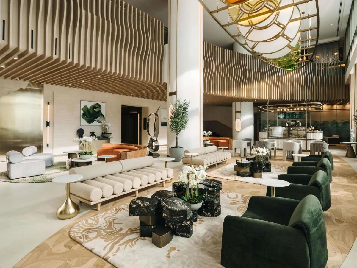 Pullman Dubai Jumeirah Lakes Towers Hotel & Residence