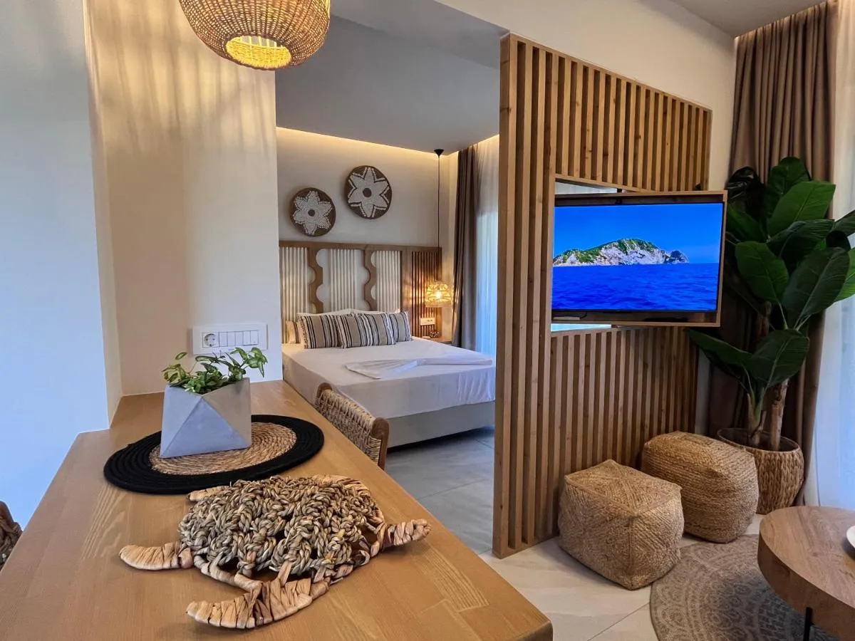 Nikos Studios & Apartments