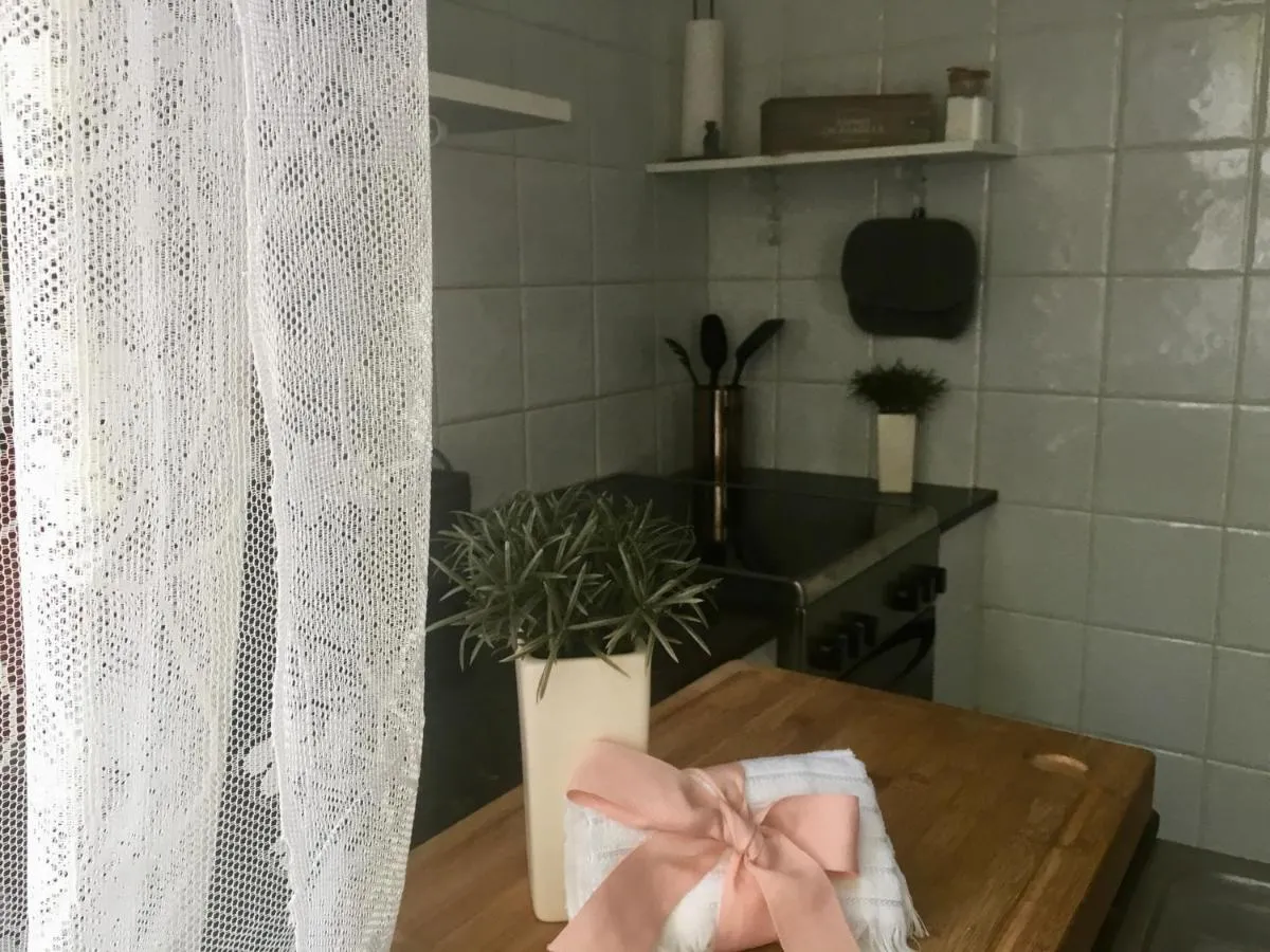'