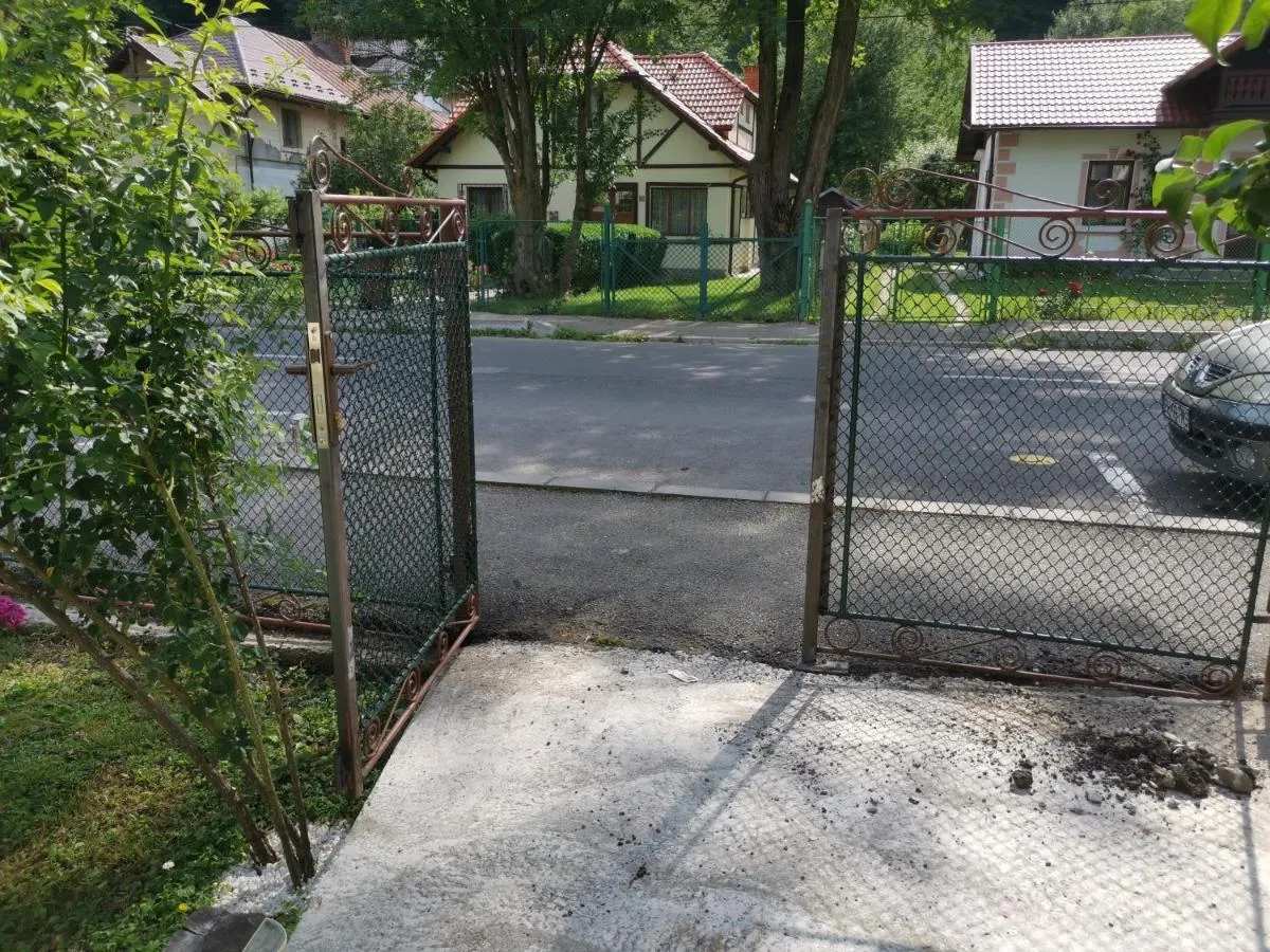 '