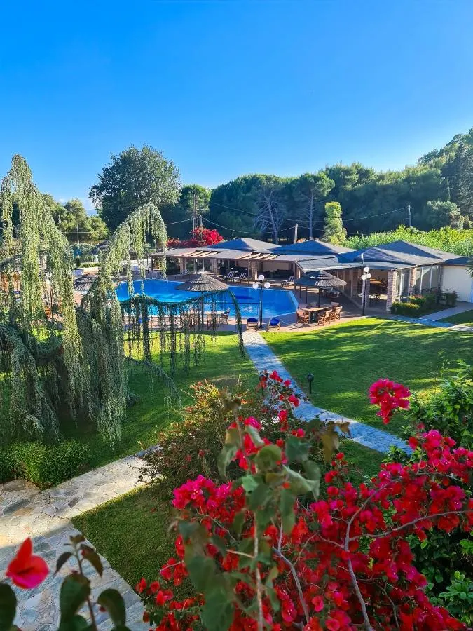 Kalamitsi Apartments