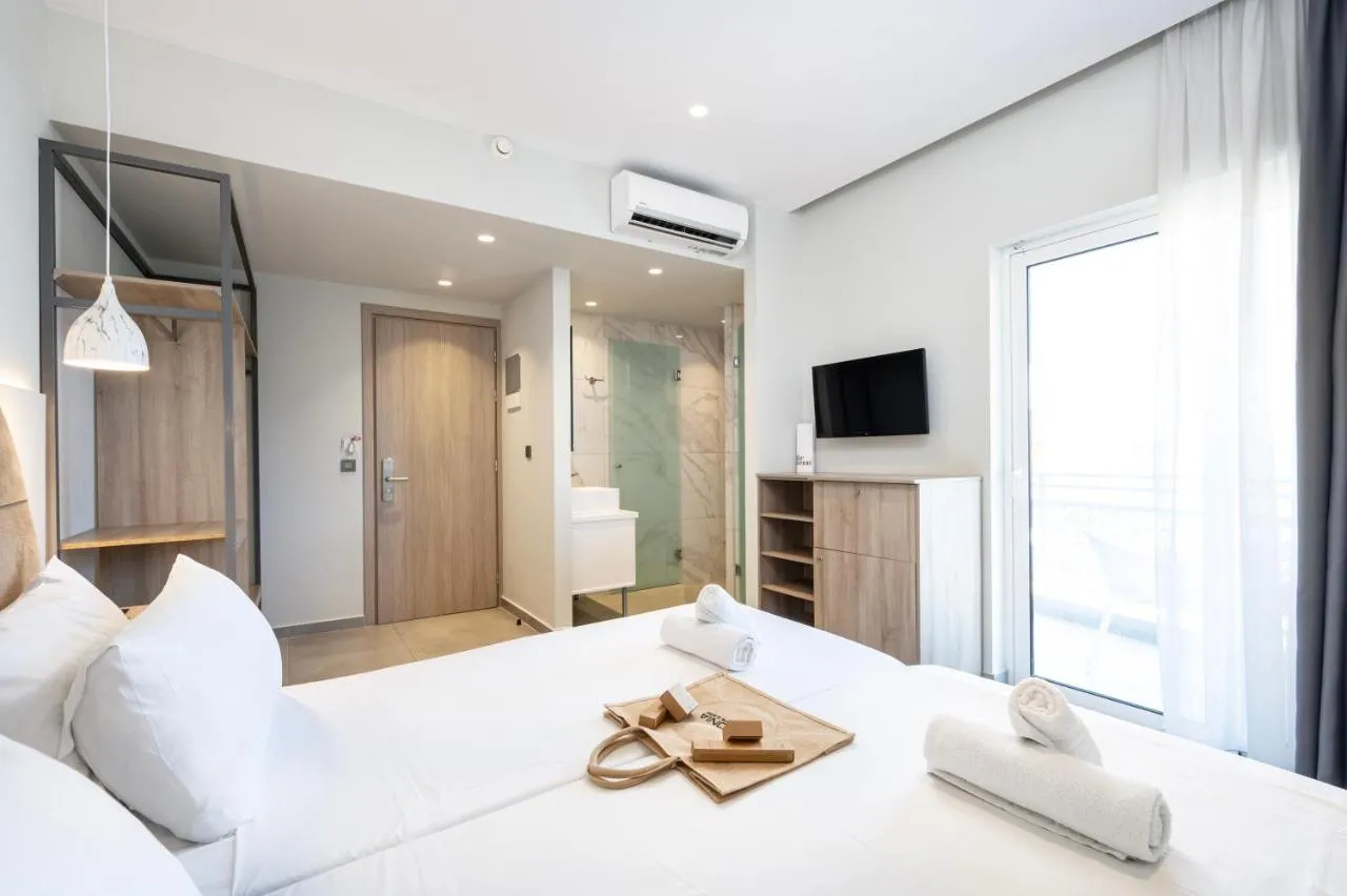 Sonia Hotel & Suites