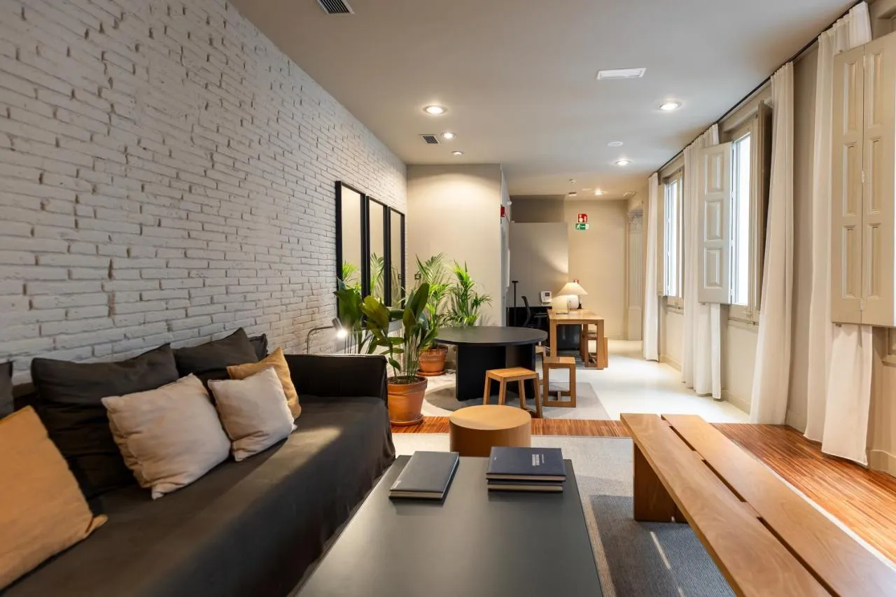 Uma House Pau Claris