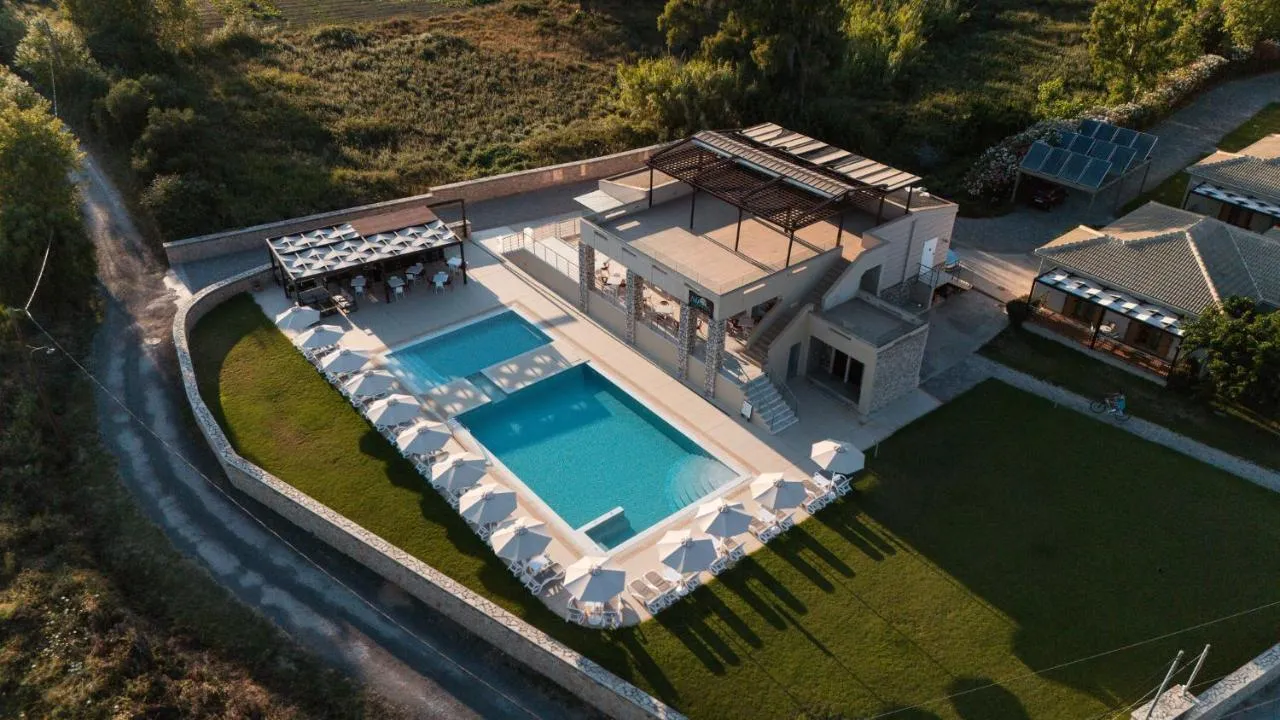 Niriides Luxury Villas