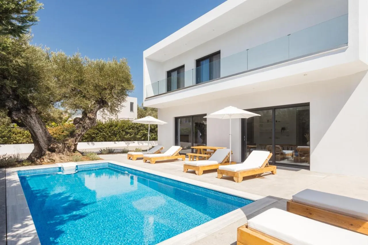 Elia Luxury Villas