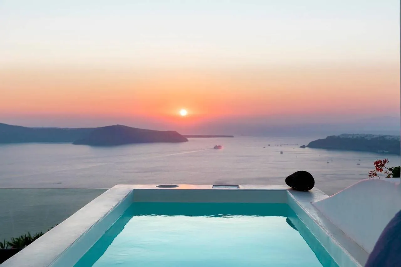 Aether Suite by Caldera Houses