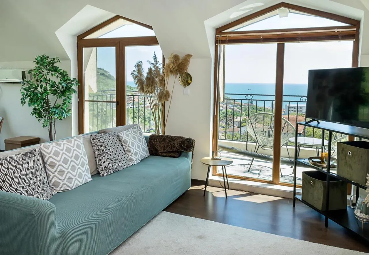 Panoramic Sea-view I 2-bedroom Flat With Terrace by Flat Manager