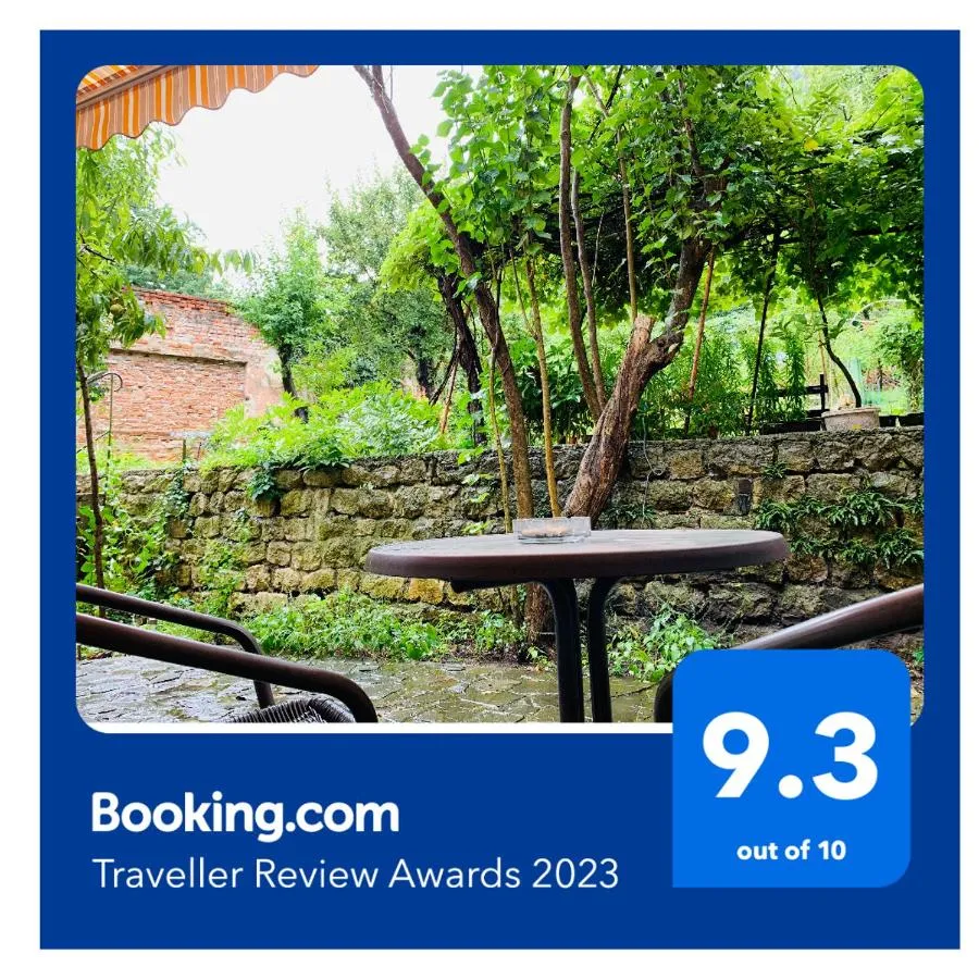 Maan Central Apartment