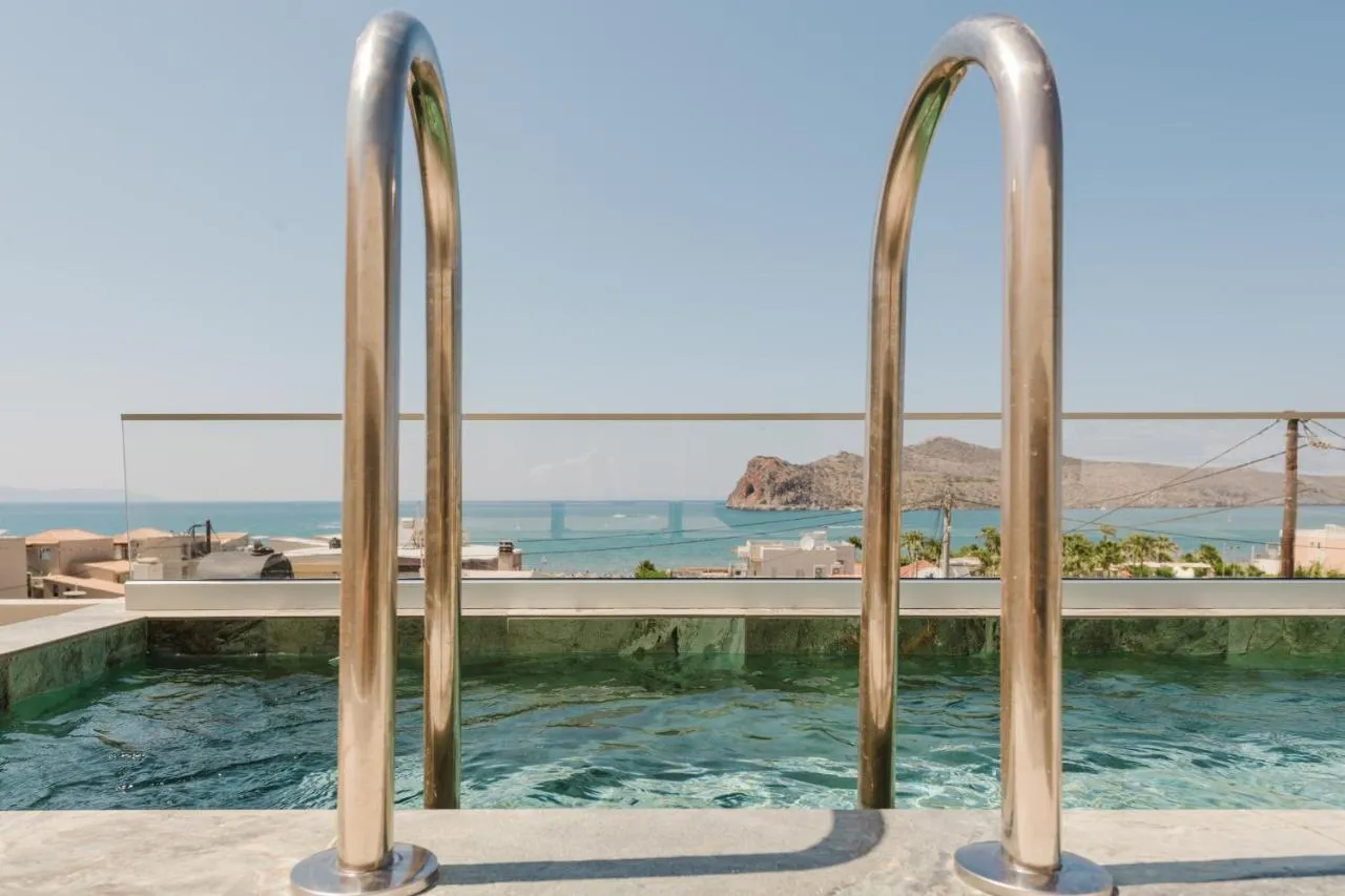 Seagull Hotel & Apartments