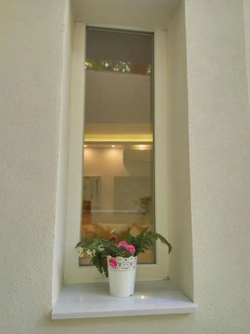 '