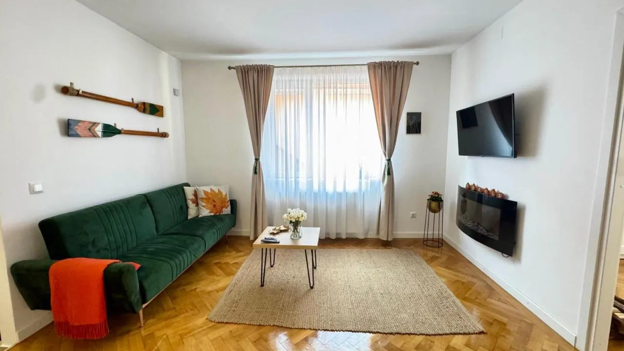 Maple Lodge Apartments