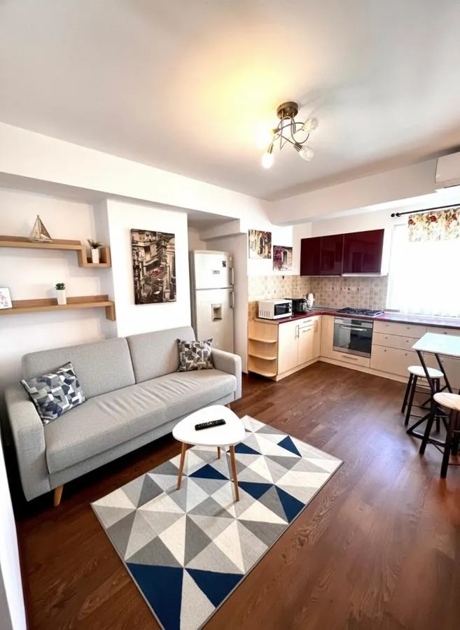 Neversea Flat