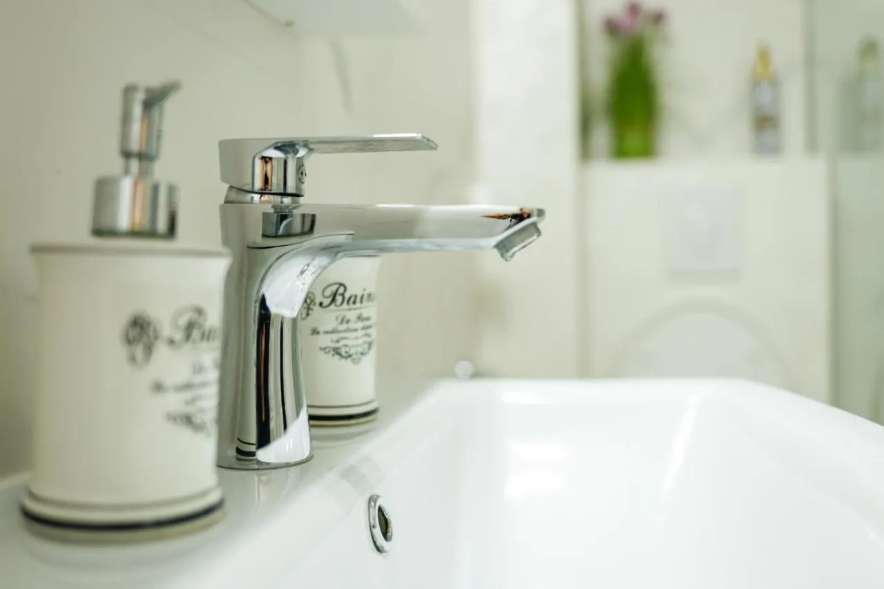 '