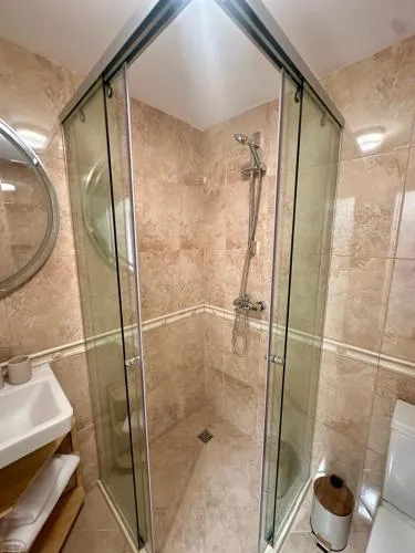 '