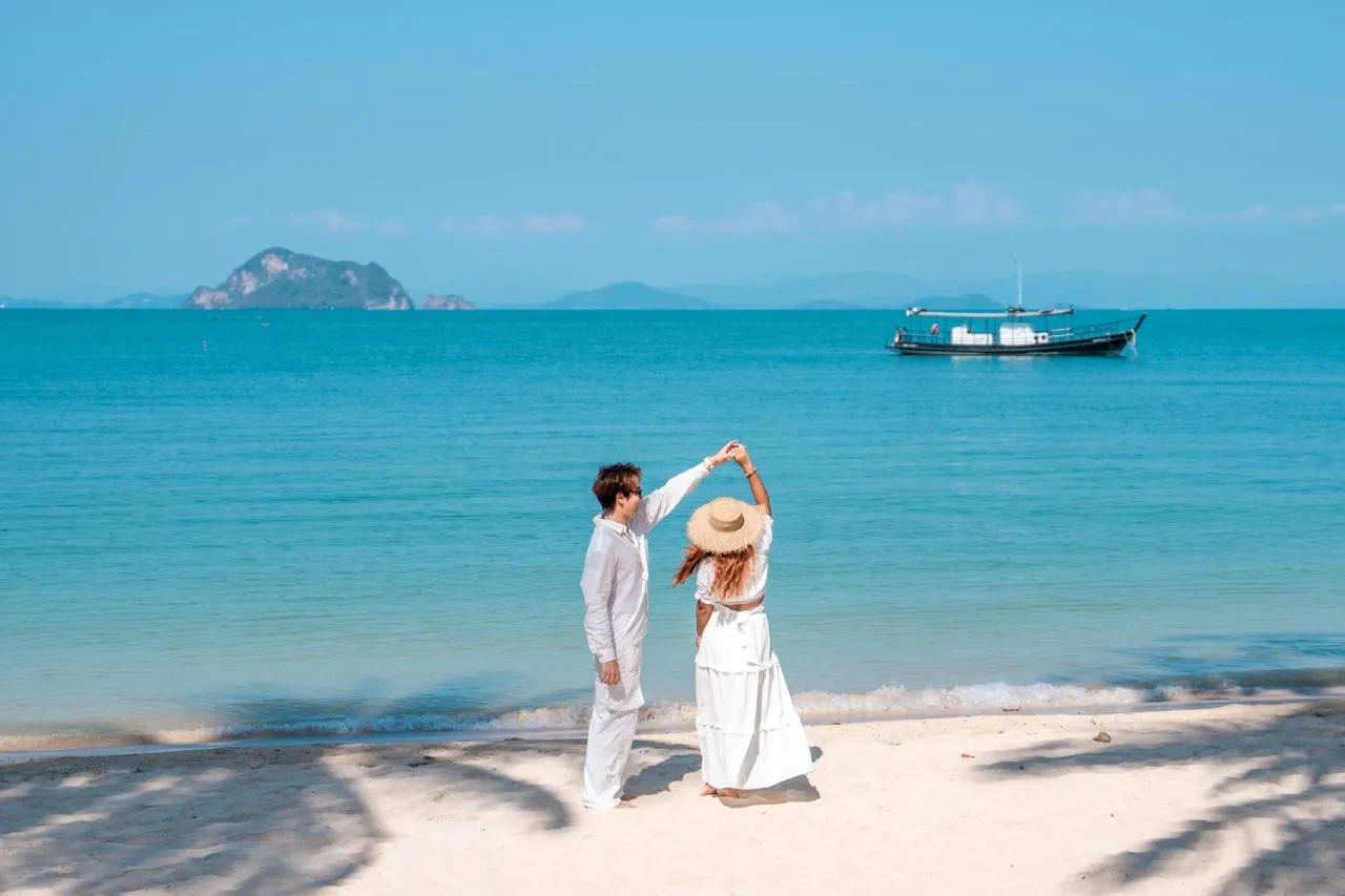 Royal Yao Yai Island Beach Resort