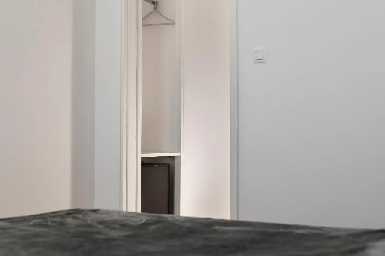 '