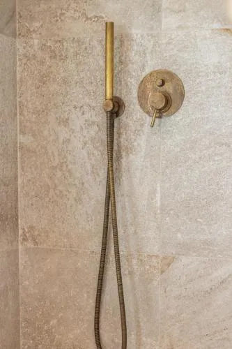 '