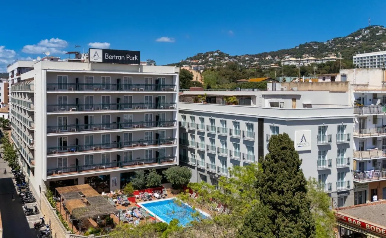 Aqua Hotel Bertran Park