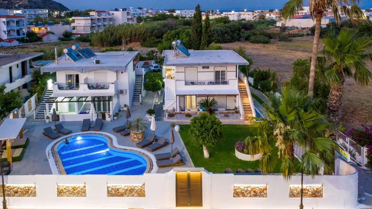 Toula's Apartments