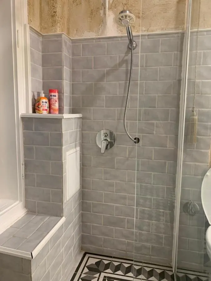 '