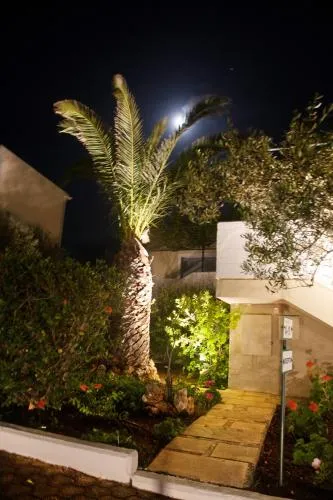 '