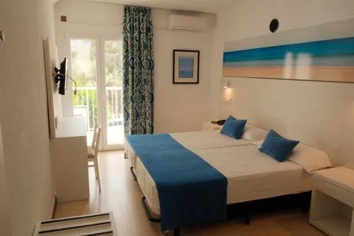 Cassandra Hotel