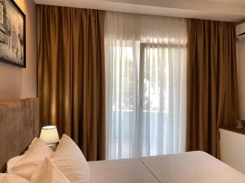 '