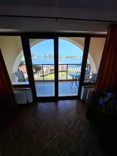 '