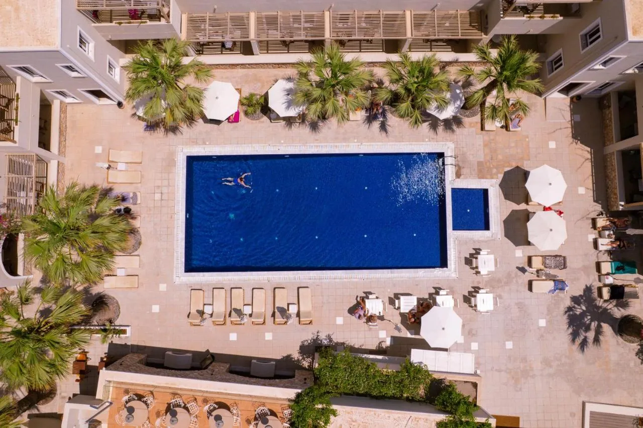 Rose Bay Hotel