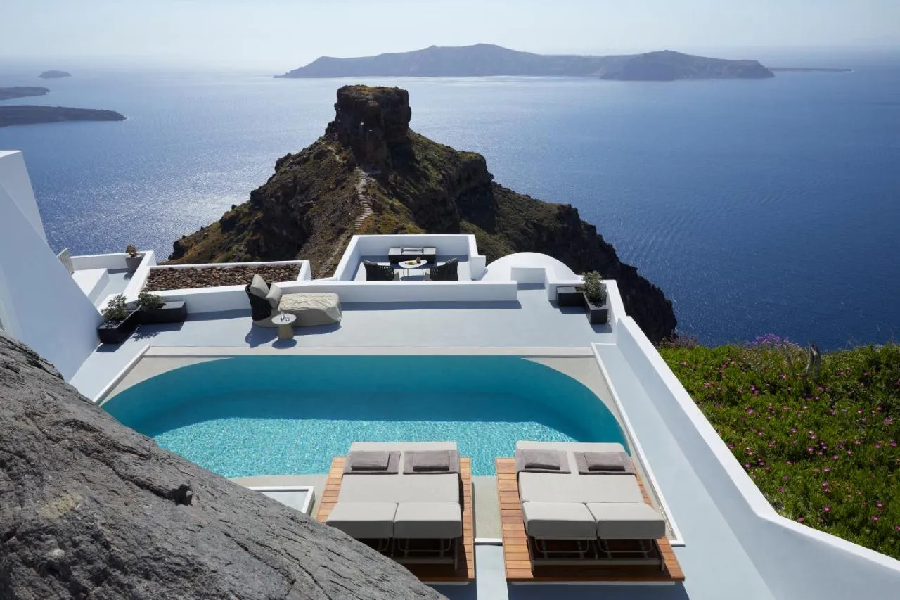 Grace Hotel, Auberge Resorts Collection