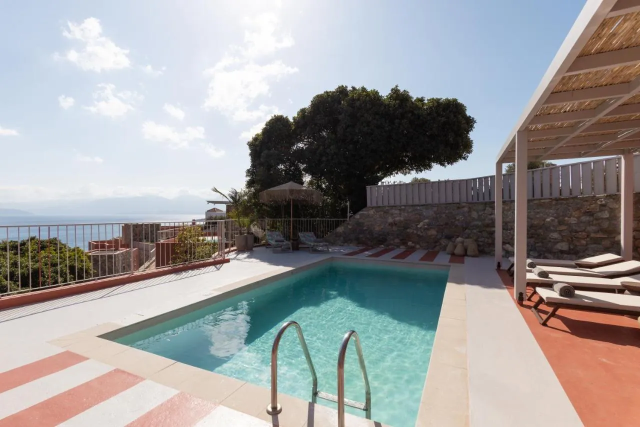 Pleiades Luxurious Villas