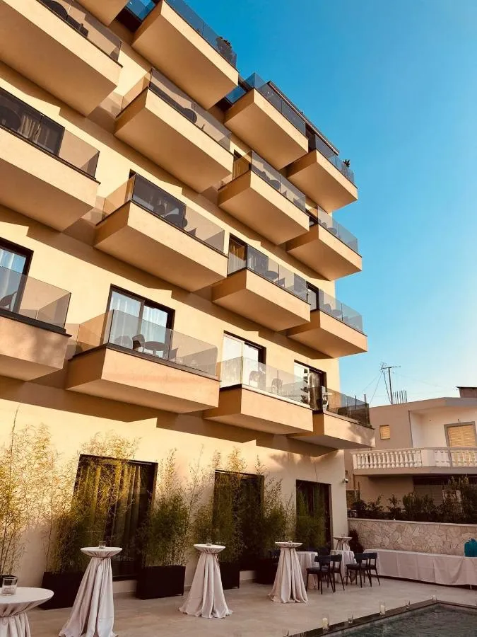 Natica Hotel