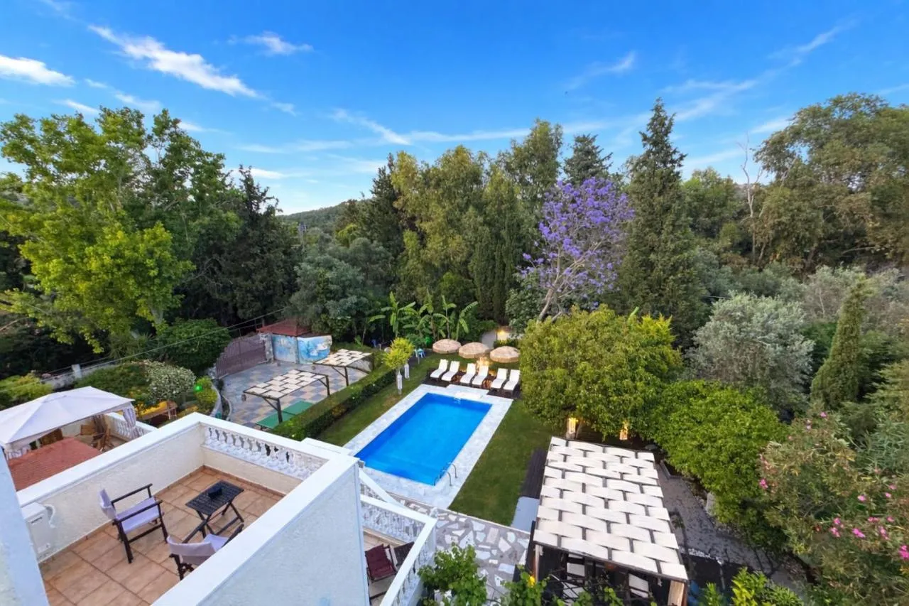 Villa Small Paradise