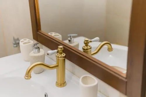 '