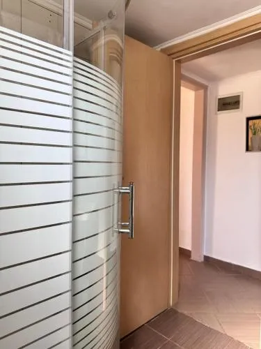 '