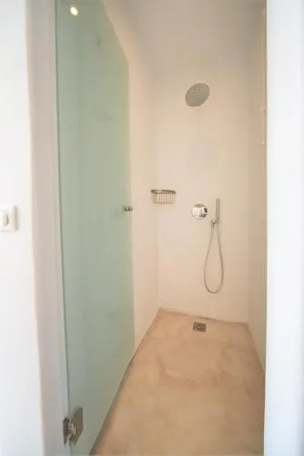 '