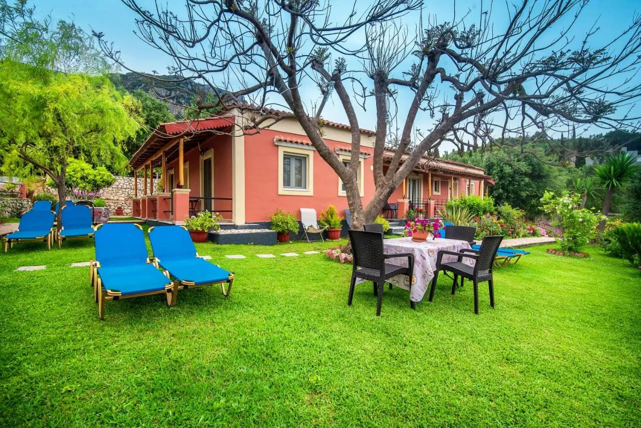 Bozikis Apartments & Studios