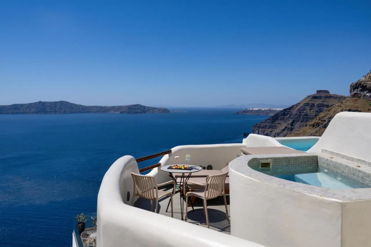 Aperto Suites