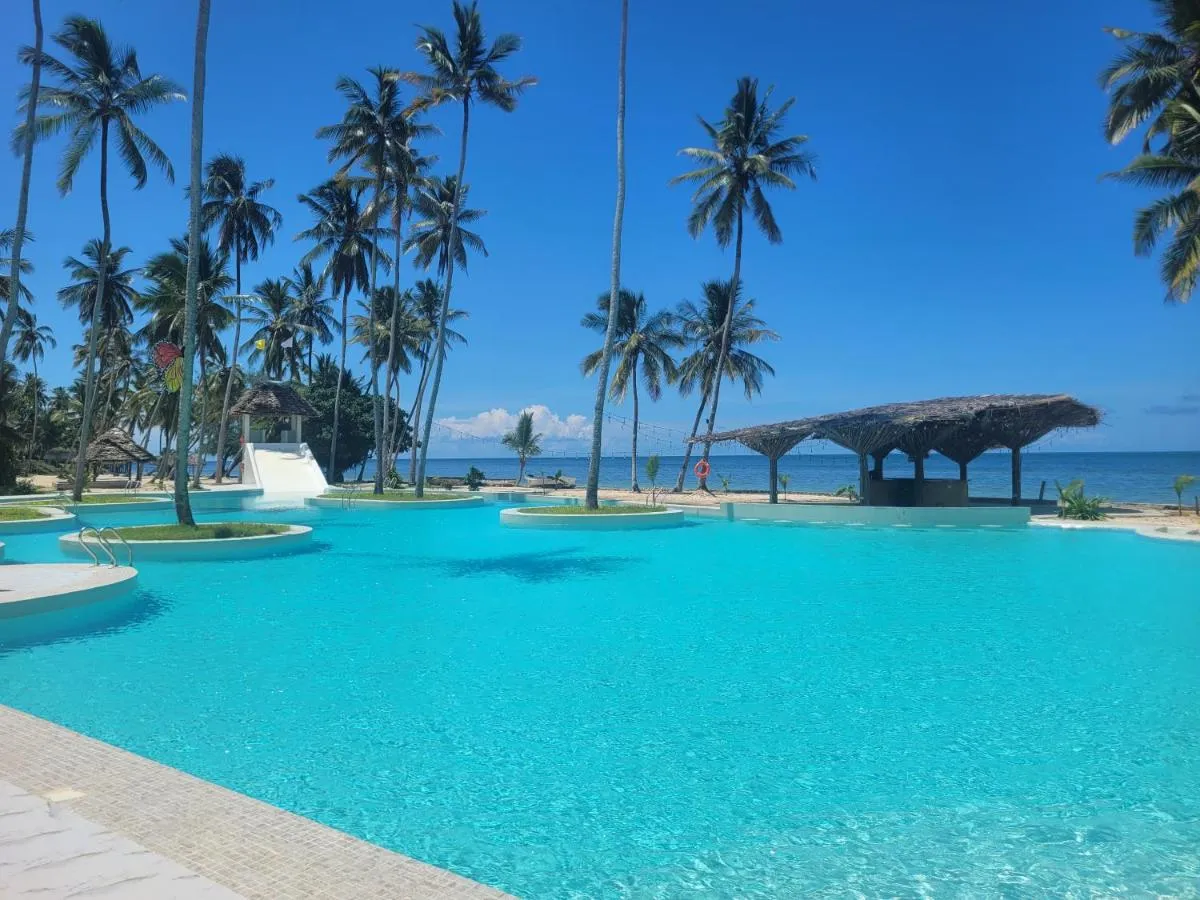Antonio Beach Hotel & Spa