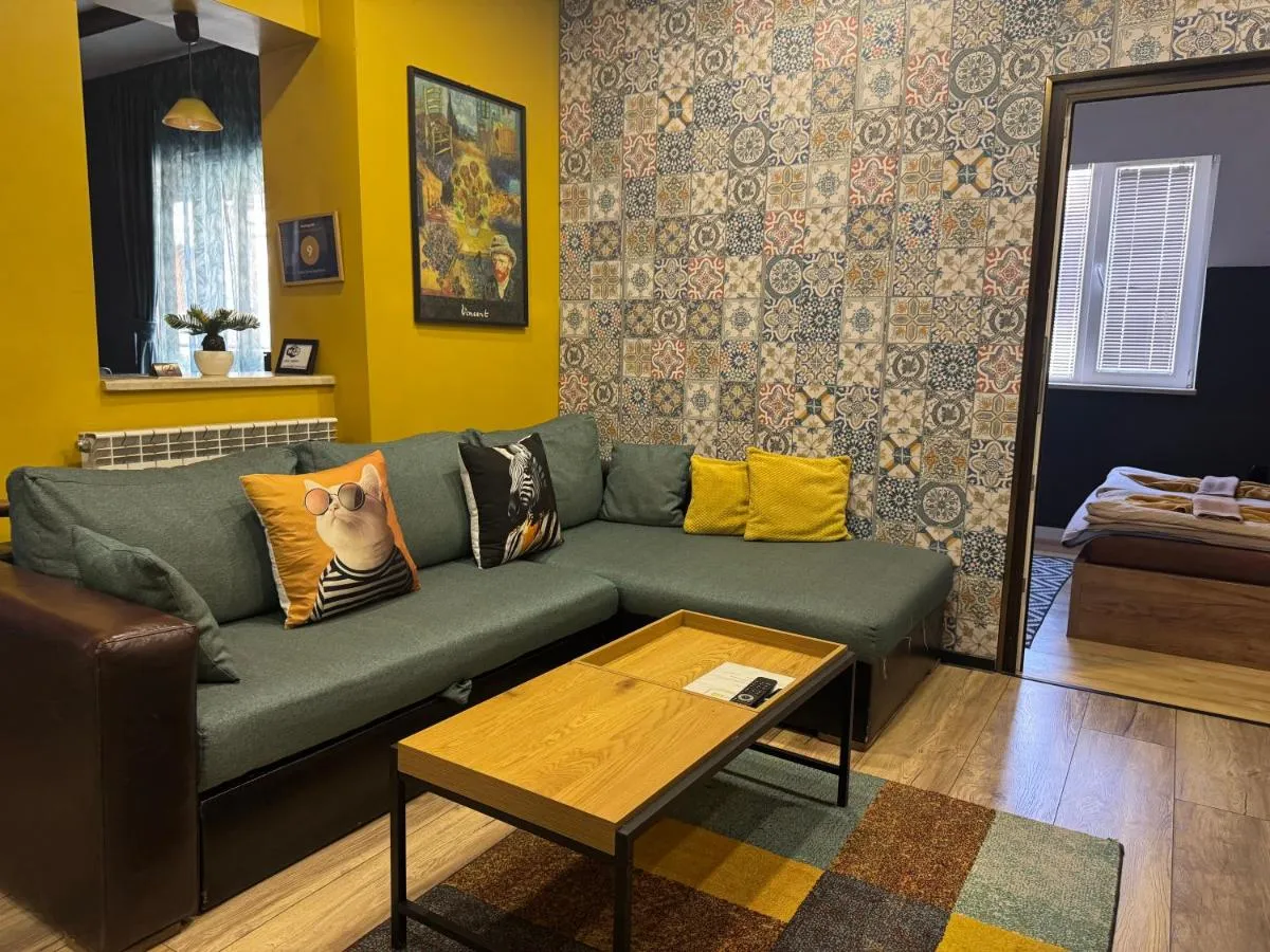 Trakia Street Apartment