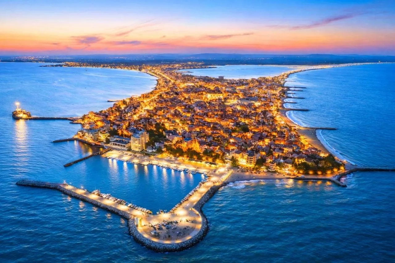 Pomorie Sea & History Residence