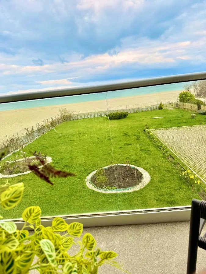 Le Reve Apartment Mamaia