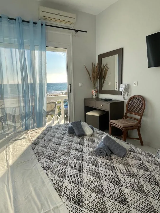 Wave Apartments