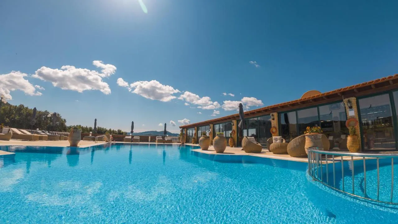 Nikos & Katerina Studios