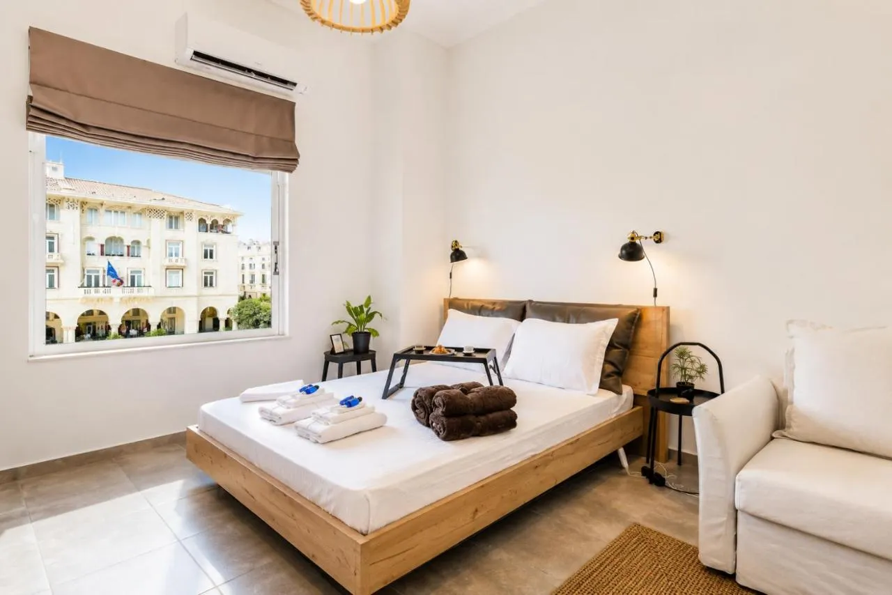 Aristotelous Square Luxury Studio