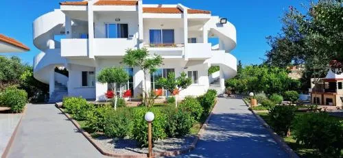 Villa Maroula Apartments